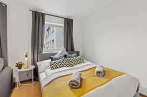Perfect Location, 2 min to Main Station